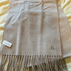 Calvin Klein tan scarf